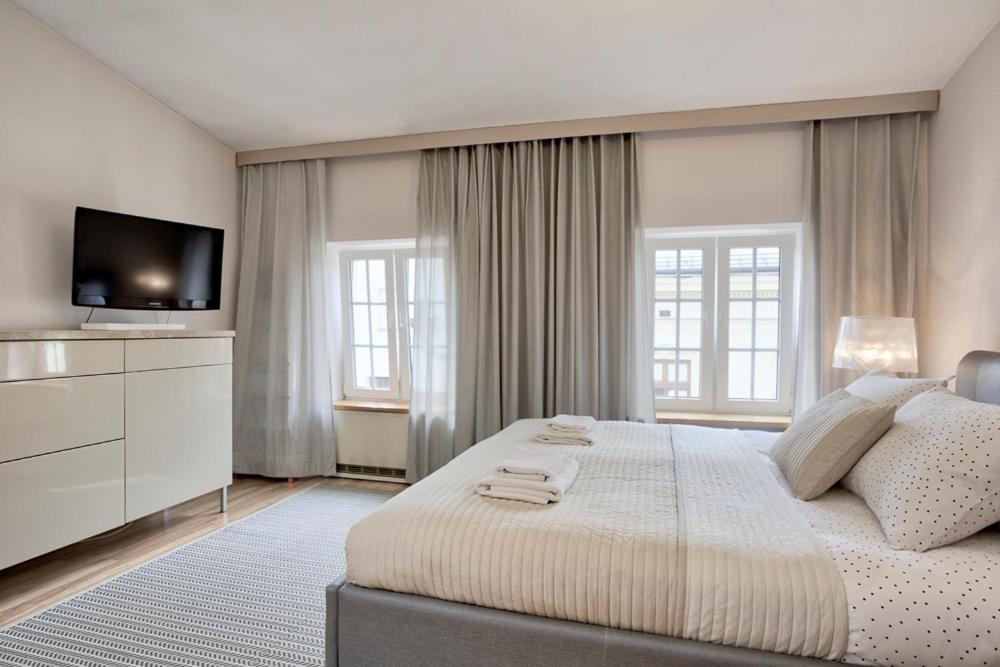 Tyzenhauz Apartments Old Town Krakow Room photo